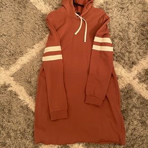 Brand New muave woman’s hoodie size large with tags